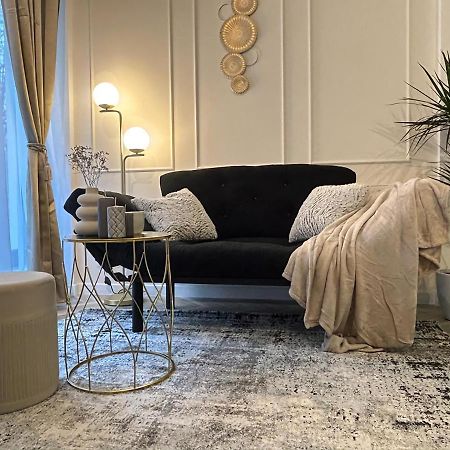 Luxury Mansion Apartment Bucureşti Ngoại thất bức ảnh