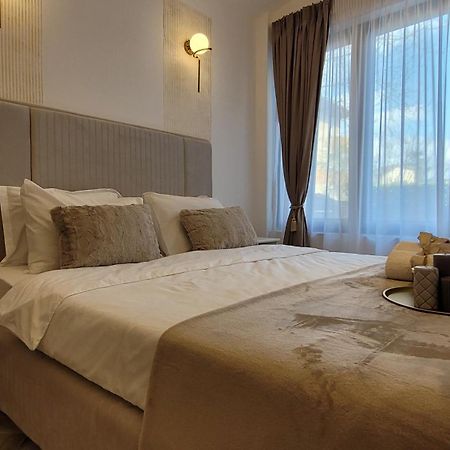 Luxury Mansion Apartment Bucureşti Ngoại thất bức ảnh