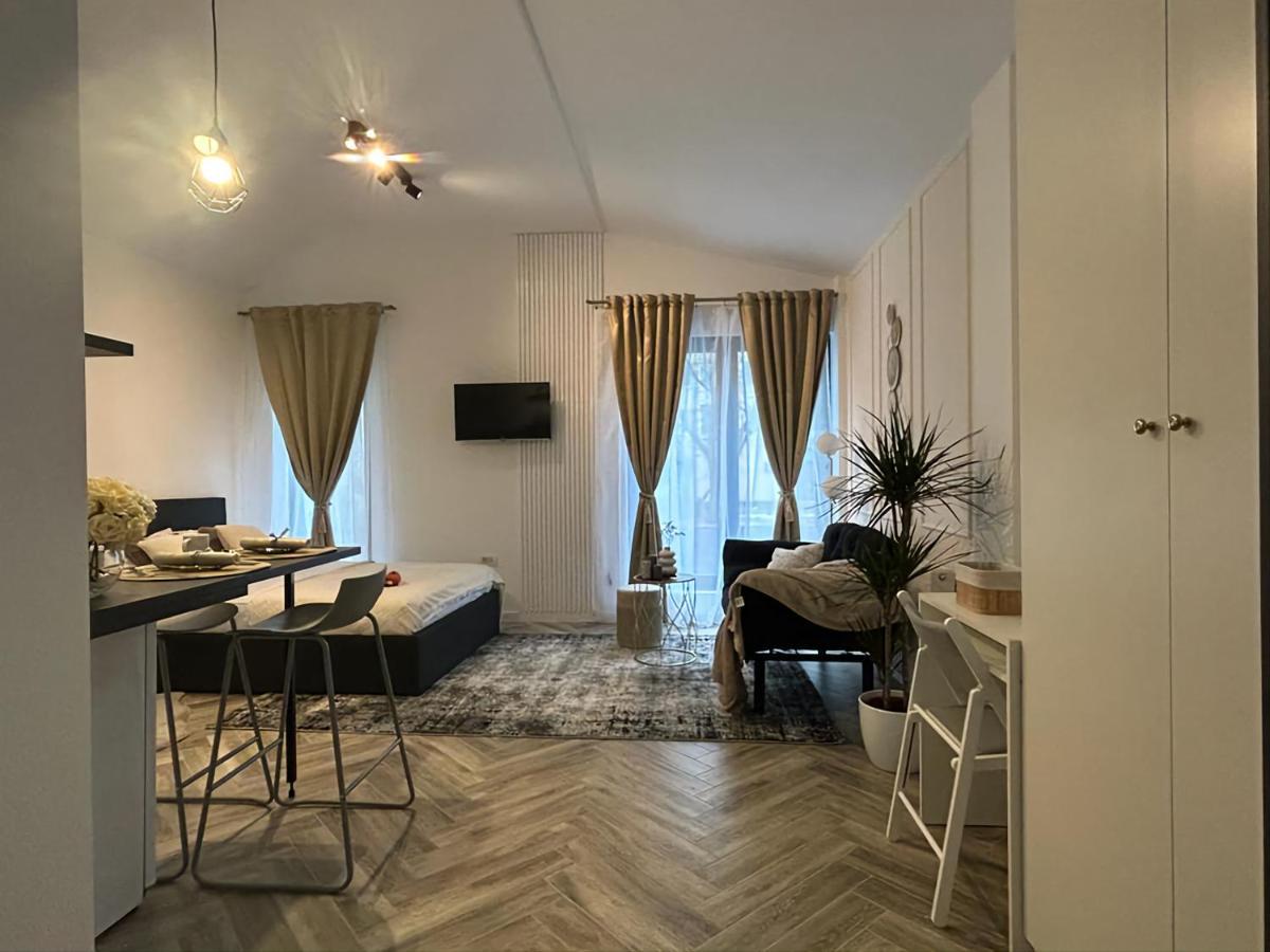 Luxury Mansion Apartment Bucureşti Ngoại thất bức ảnh