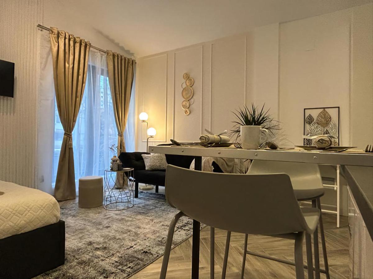 Luxury Mansion Apartment Bucureşti Ngoại thất bức ảnh