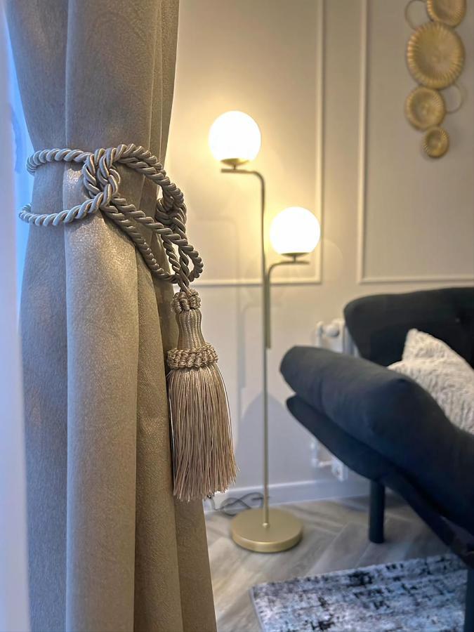 Luxury Mansion Apartment Bucureşti Ngoại thất bức ảnh