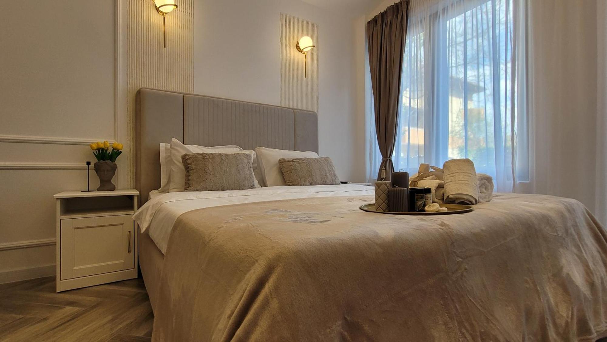 Luxury Mansion Apartment Bucureşti Ngoại thất bức ảnh